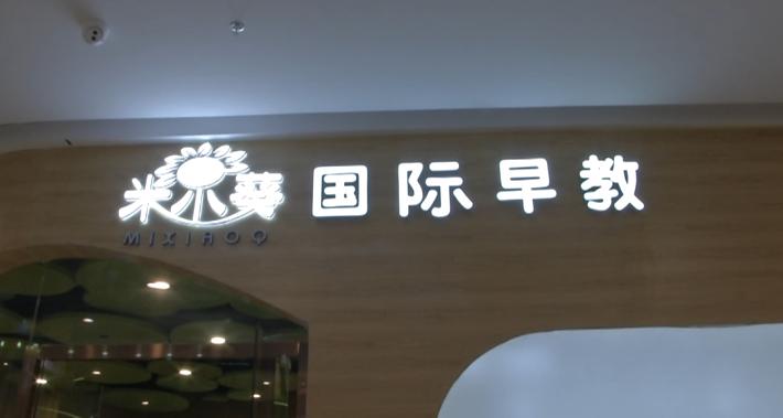 DƬ